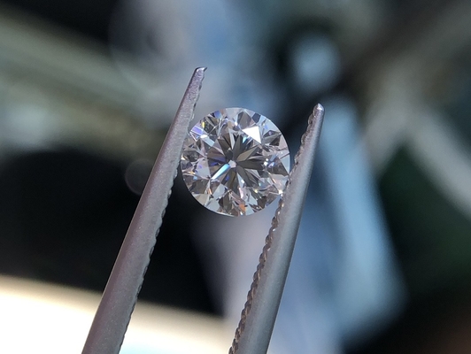 ซื้อ 1.0CT D VS1 VG HPHT หุ่นยี่ห้อเพชรปลูกกลมตัดสําหรับการผลิตเครื่องประดับ online manufacture