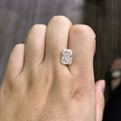ซื้อ 3.82 คาราท หนังแล็บสร้าง Radiant Cut Diamond CVD E สี VS1 ความชัดเจน EX VG N online manufacture