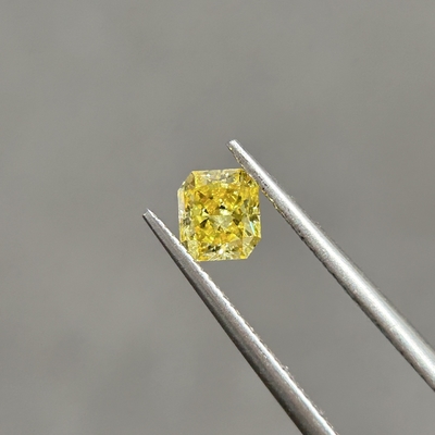 ซื้อ 0.55ct VS2 Lab สร้างแคนารีเหลืองเพชร Radiant Cut OEM ODM online manufacture