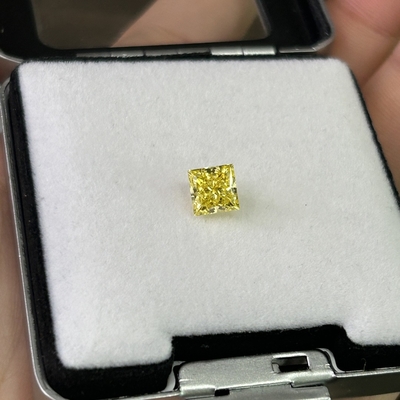 1.5ct หุ่นเหล็กเหลืองเหลืองเรื้อรัง VS1 ความใส