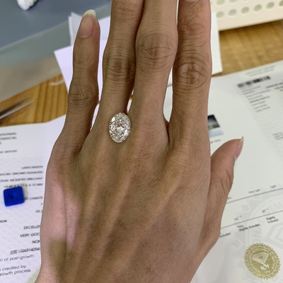 5.72ct ห้องทดลอง โกรมเพชรตัดโอวาล CVD F VS2 2EX N IGI LG631425478