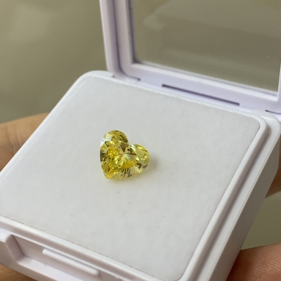 1.67CT แฟนซี อินเทนซ์เหลืองแล็บโต VS1 EX VG CVDแล็บโตเพชรหัวใจตัด