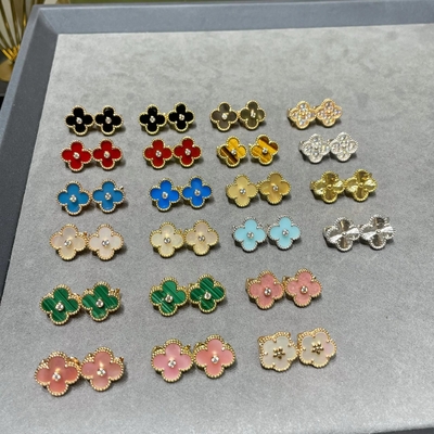 18k หูหูทองคําแท้ ราคาแฮท เครื่องประดับ รุ่นใหม่ เครื่องประดับ VAN หูหูไม้สี่ใบ
