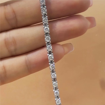 เหรียญทองคําแท้ ความใส CVD กลมตัด Bezel หนังส้อมเพชรที่ปลูกในห้องปฏิบัติการ 18K 14K 10K แบบโลหะ